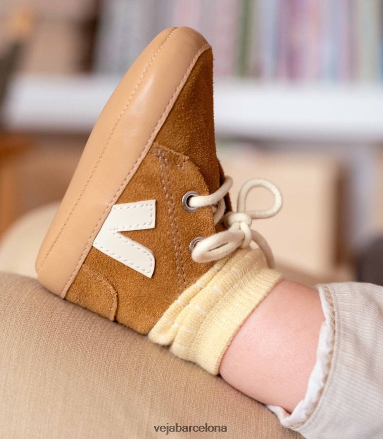 pierre camel ante bebe 6P6886402Veja